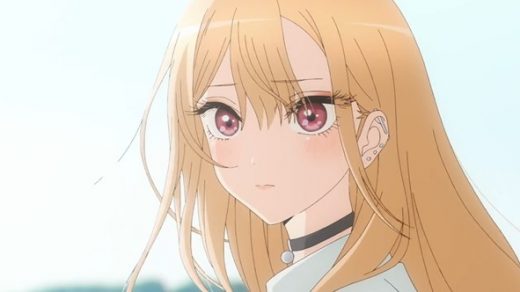 Marin-at-the-beach-in-love-with-Gojou-520x292-1