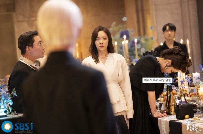 The Escape of the Seven Ep 10