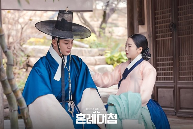 Rowoon and Cho Yi Hyun in The Matchmakers Episode 14