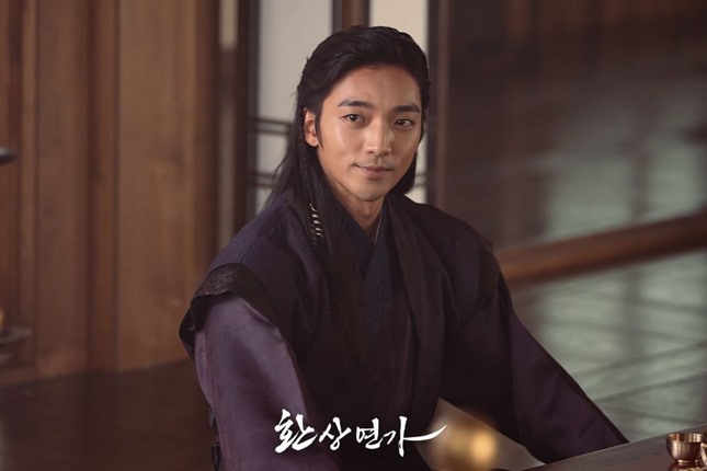 Hwang Hee in Love Song for Illusion