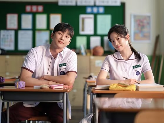 Korean film promo pics -- You are the apple of my eye