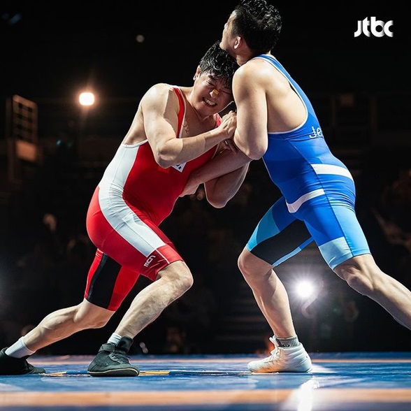 Heo Sung Tae in Good Boy wrestling match