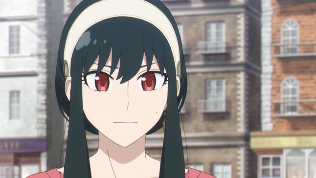 Yor-in-Episode-19-rushing-to-take-Anyas-gym-clothes