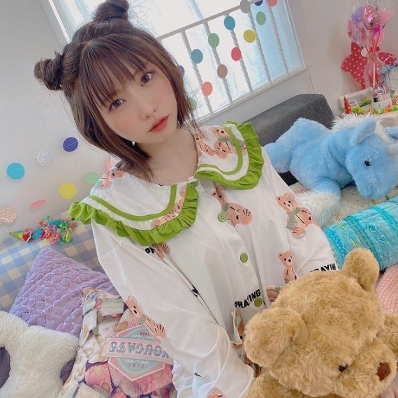Enako-cosplayer